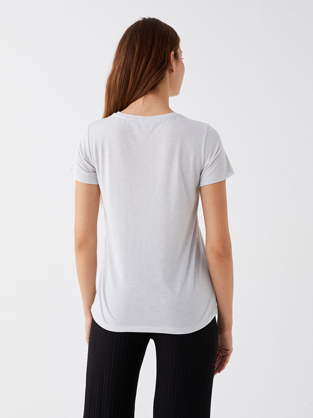 Gri Bisiklet Yaka Baskılı Kısa Kollu Kadın Tişört-4