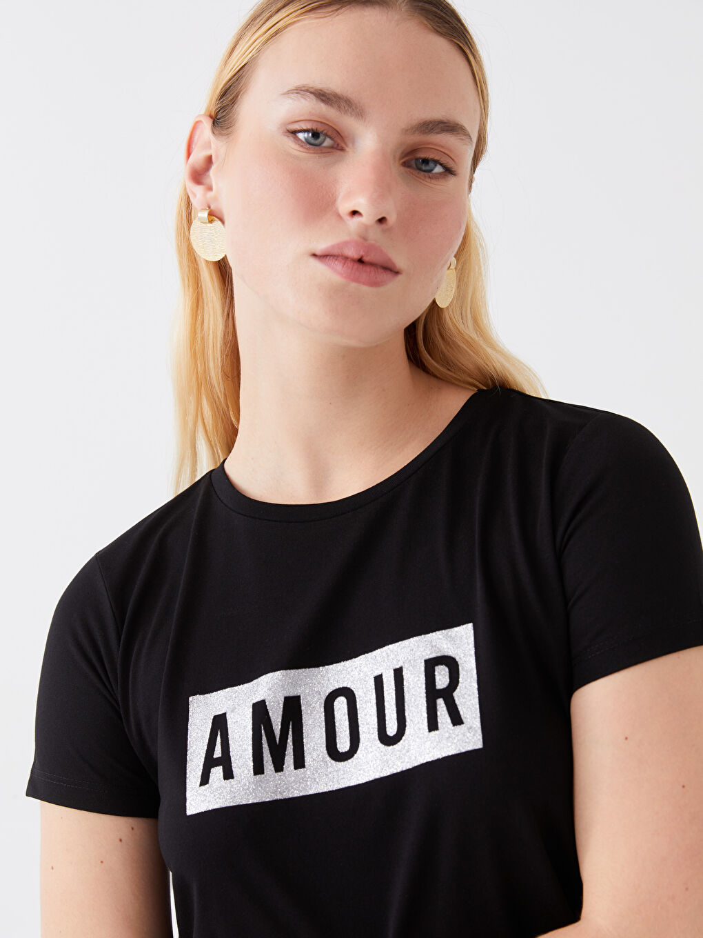 Siyah Bisiklet Yaka Baskılı Kısa Kollu Kadın Tişört