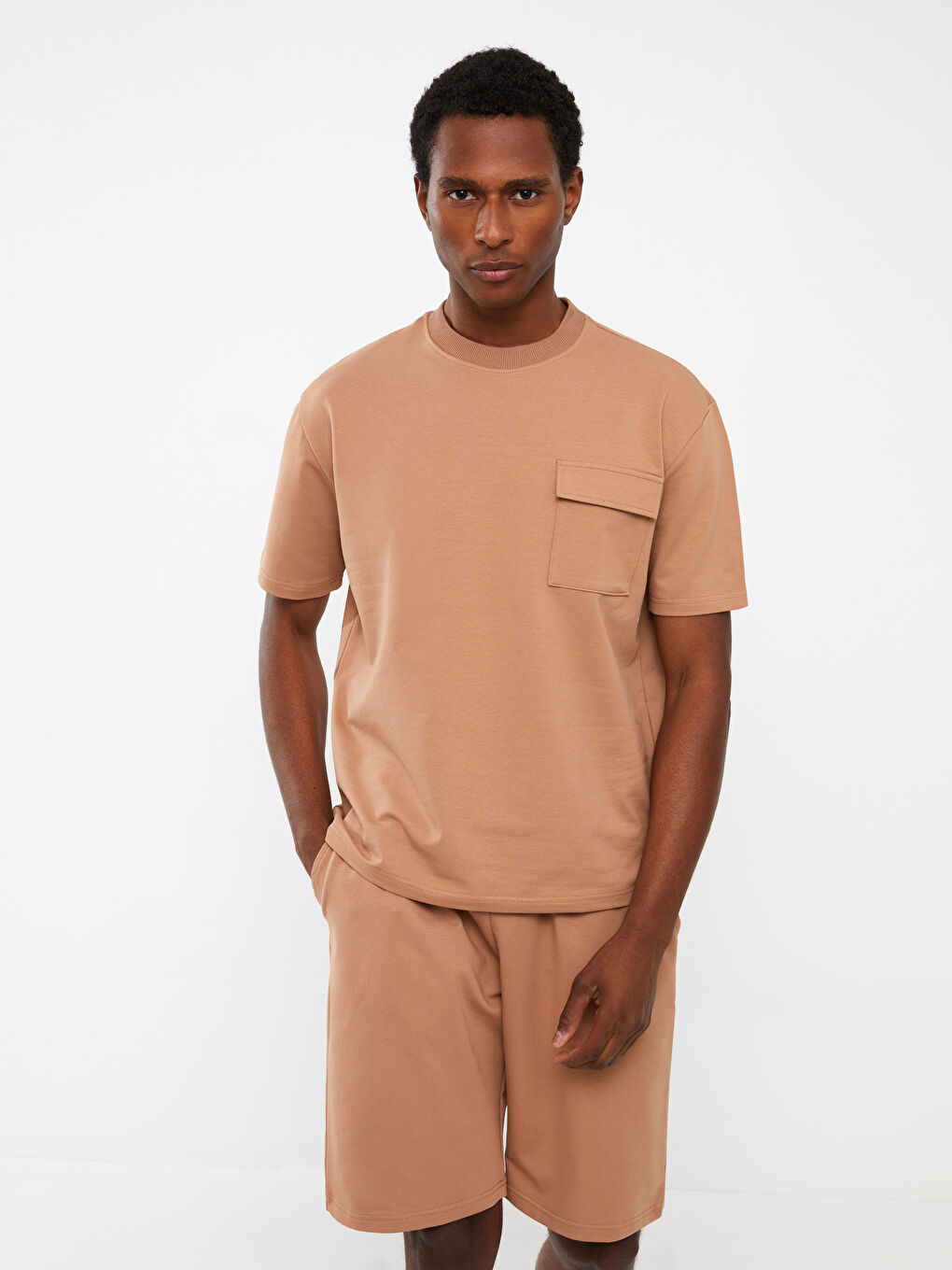 Bej Standart Kalıp Erkek Şortlu Takım-1