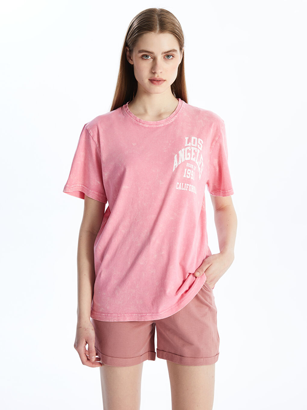 Pembe Bisiklet Yaka Baskılı Kadın Tişört-1