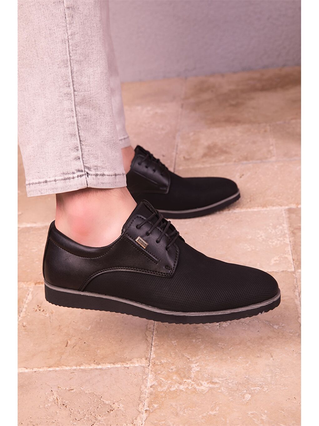 Siyah Deri Görünümlü Erkek Klasik Ayakkabı-2