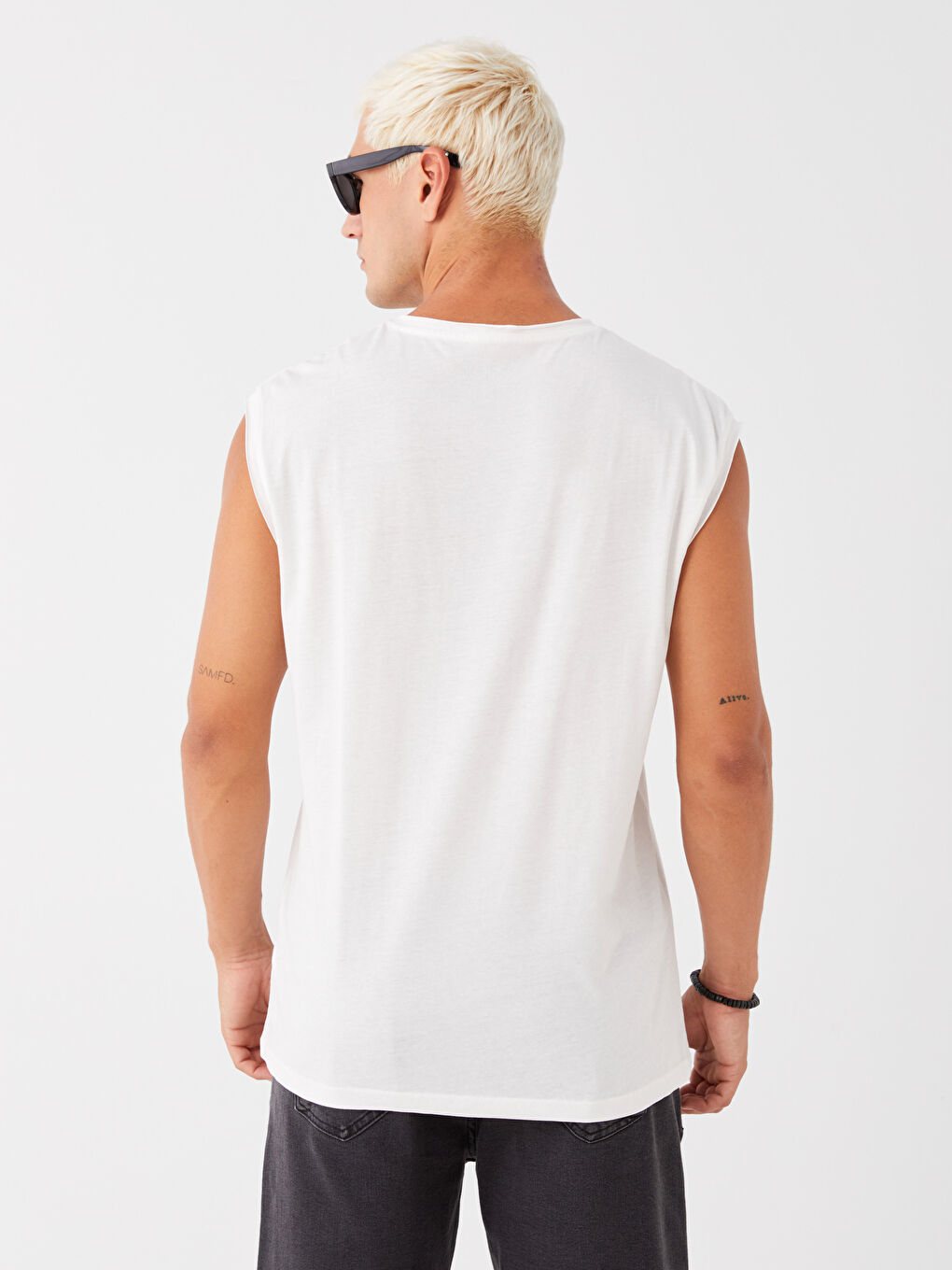 Beyaz Bisiklet Yaka Penye Erkek Kolsuz Tişört-4