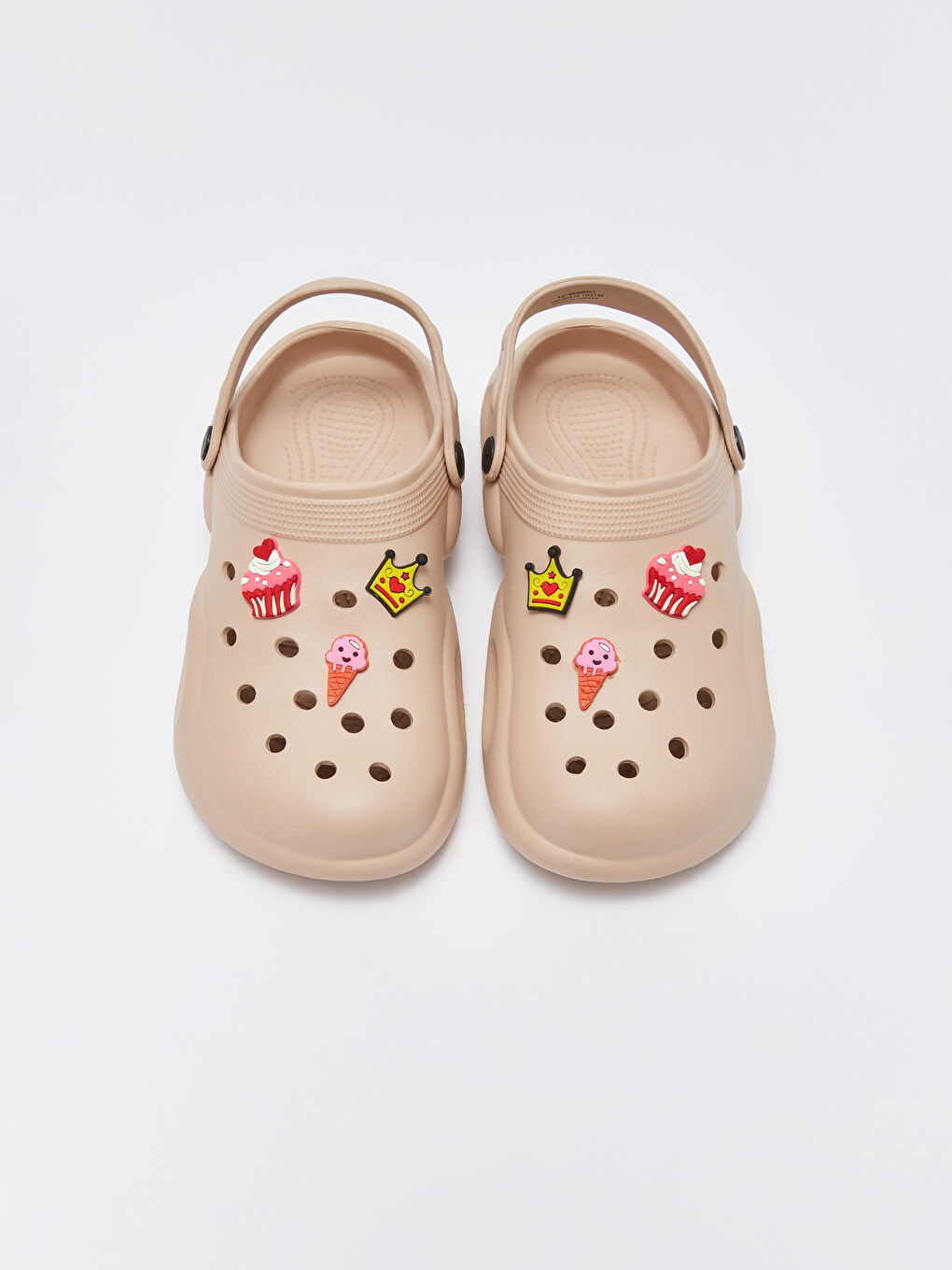 Bej Patch Detaylı Kadın Plaj Sandaleti-2