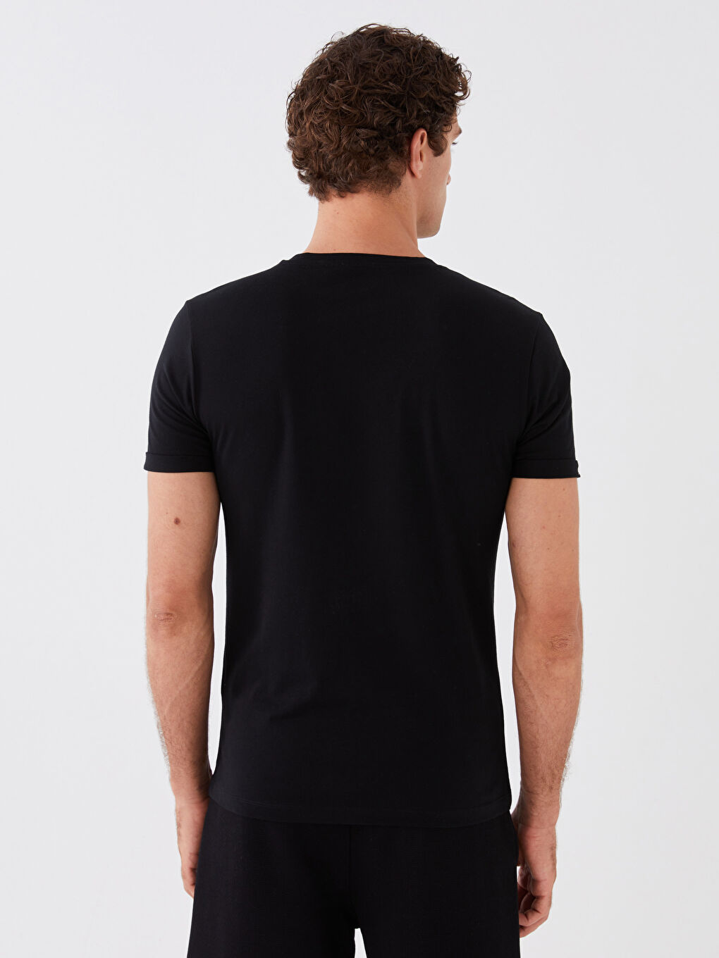 Siyah Bisiklet Yaka Kısa Kollu Erkek Tişört-4