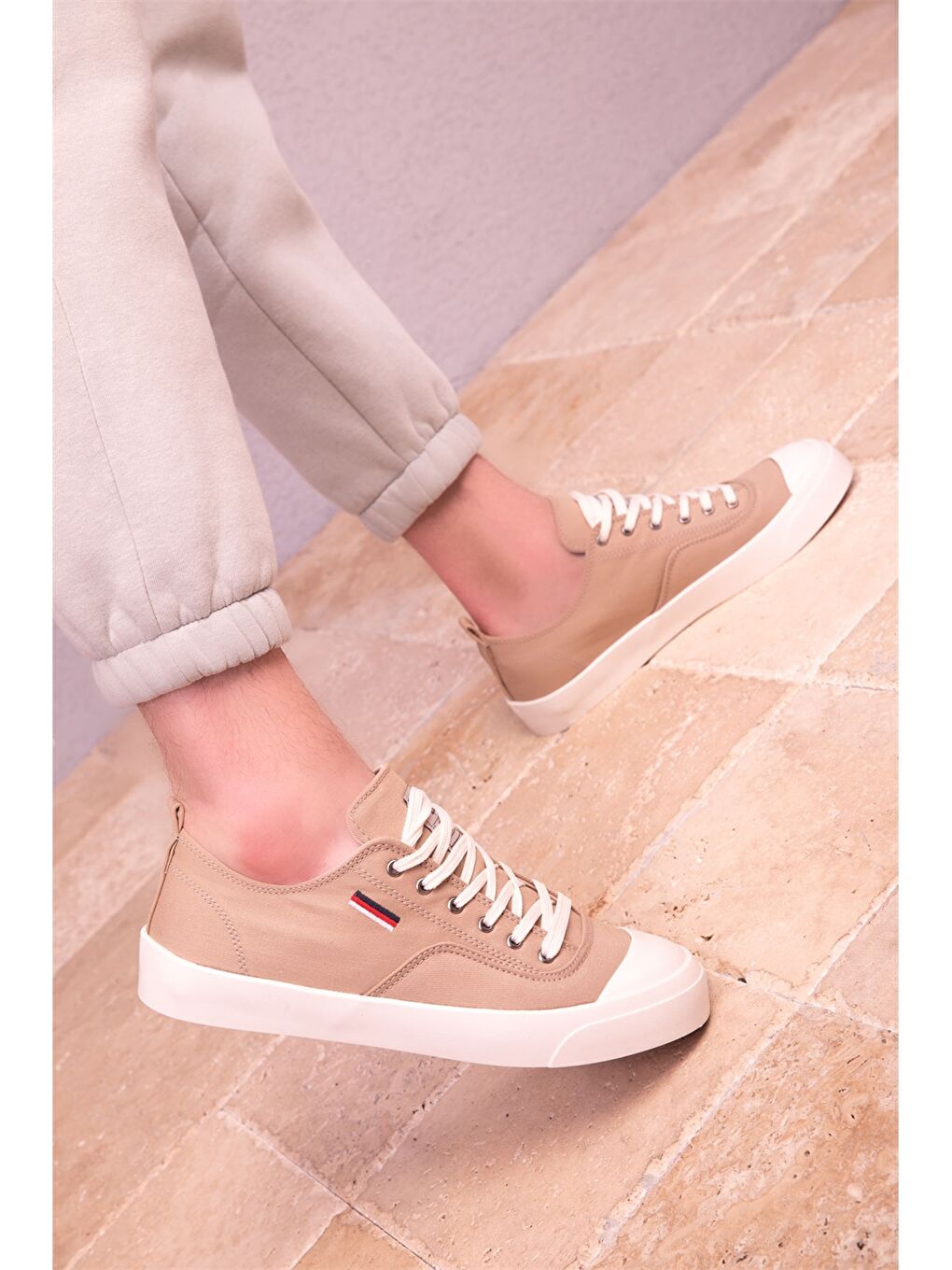 Kahverengi Bağcıklı Erkek Spor Ayakkabı-1