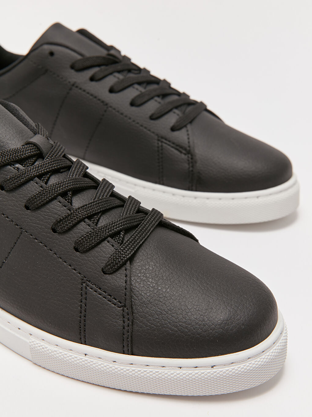 Lace-Up Men's Sneakers-2