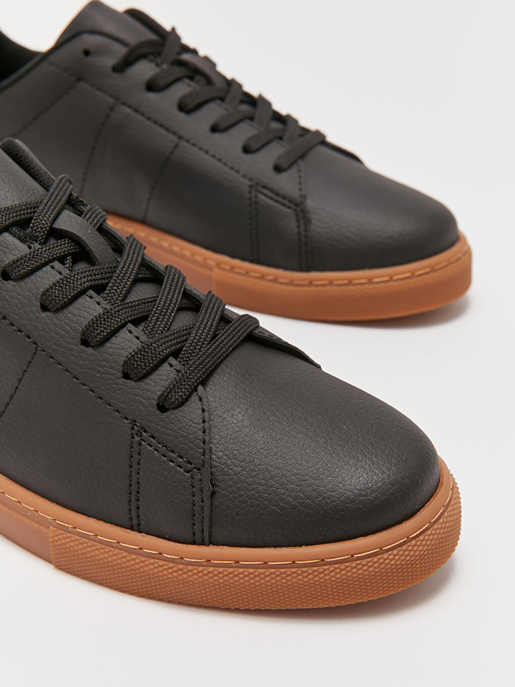 Lace-Up Men's Sneakers-2