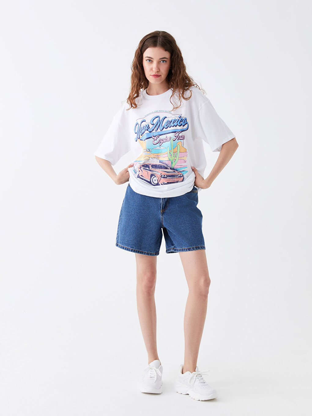 Футболка с круглым вырезом, принтом и коротким рукавом оверсайз для женщин-1
