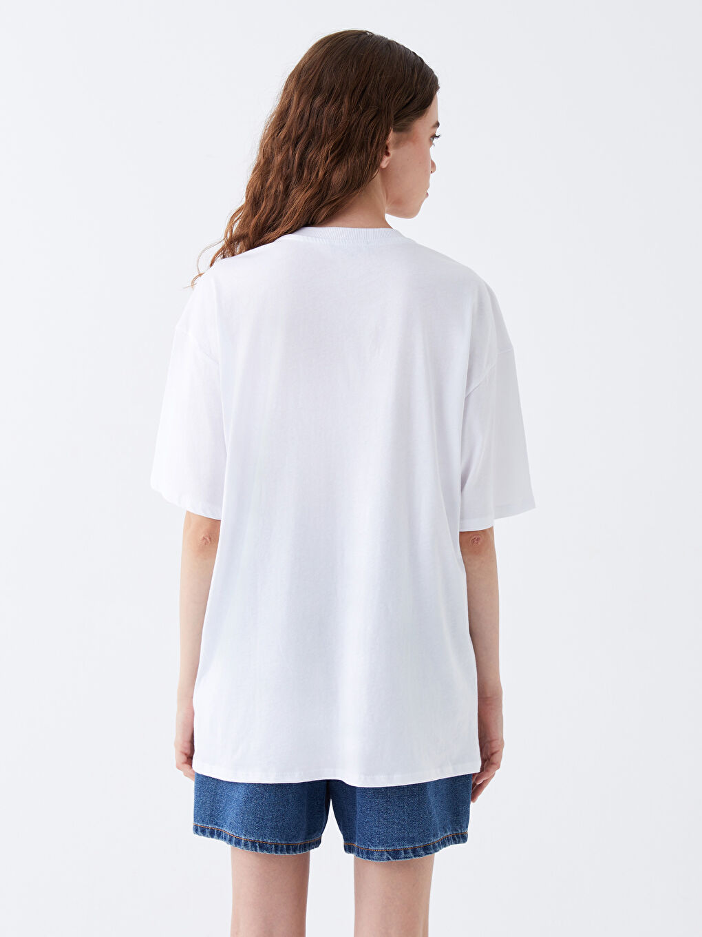 Футболка с круглым вырезом, принтом и коротким рукавом оверсайз для женщин-4