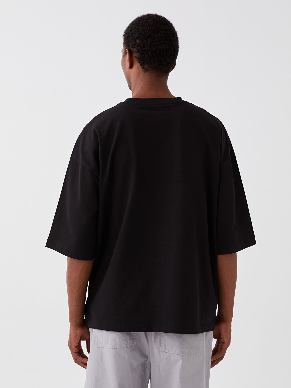Siyah Oversize Bisiklet Yaka Kısa Kollu Penye Erkek Tişört-4