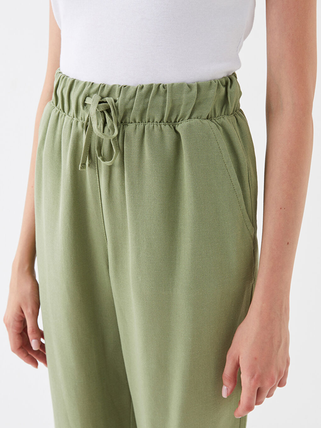 Yeşil Beli Lastikli Düz Keten Karışımlı Kadın Pantolon-2