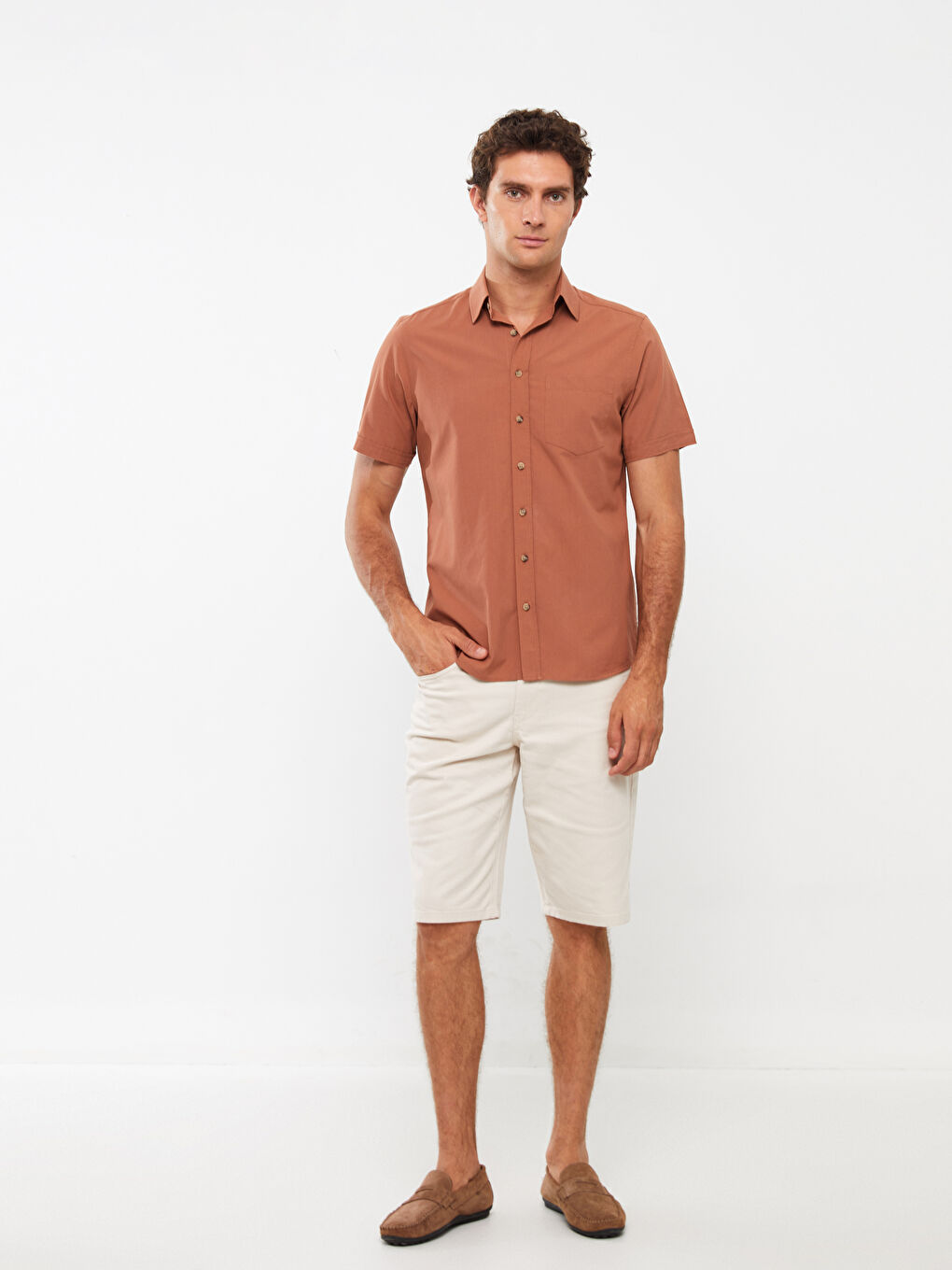 Kahverengi Regular Fit Kısa Kollu Erkek Gömlek-1