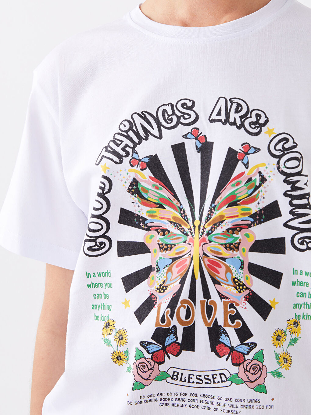 Beyaz Bisiklet Yaka Baskılı Kısa Kollu Kadın Tişört-7