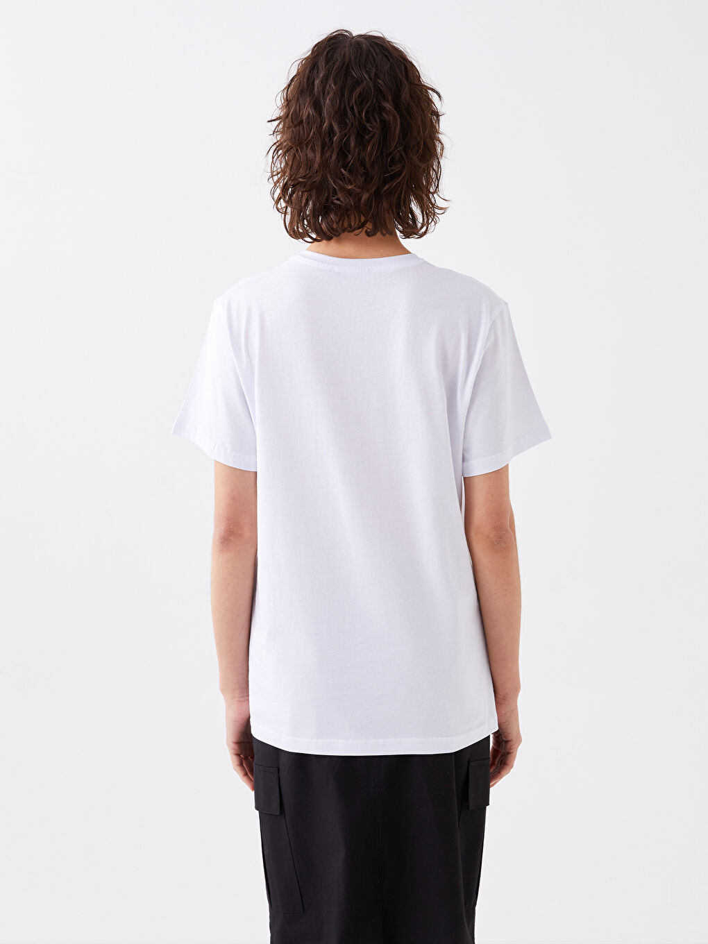 Beyaz Bisiklet Yaka Baskılı Kısa Kollu Kadın Tişört-9