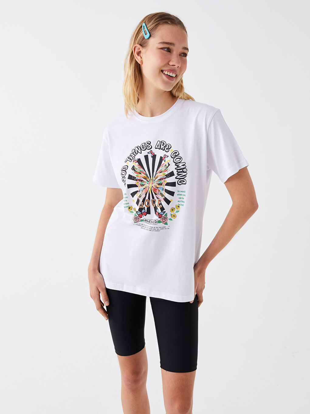 Beyaz Bisiklet Yaka Baskılı Kısa Kollu Kadın Tişört