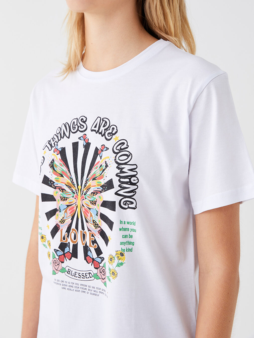 Beyaz Bisiklet Yaka Baskılı Kısa Kollu Kadın Tişört-6