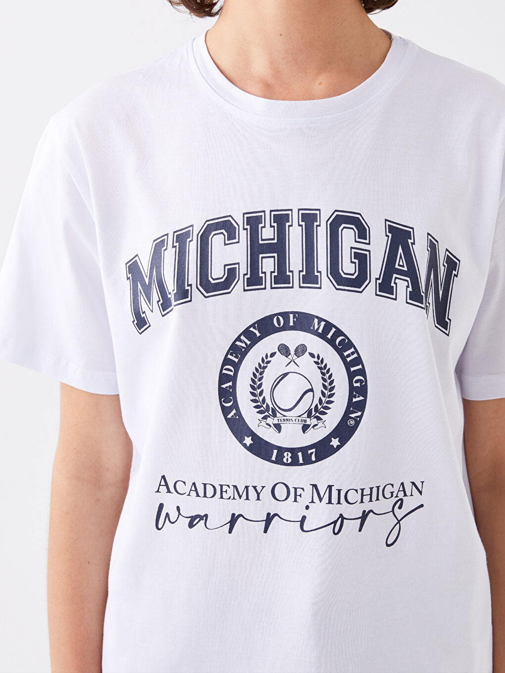 Beyaz Bisiklet Yaka Baskılı Kısa Kollu Kadın Tişört-7