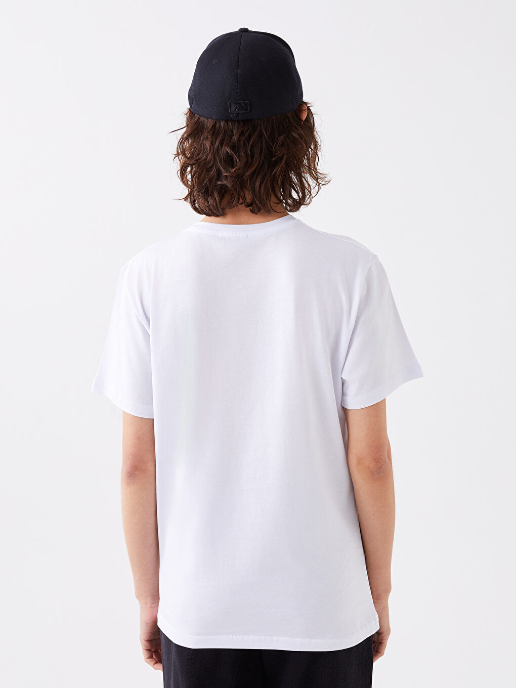 Beyaz Bisiklet Yaka Baskılı Kısa Kollu Kadın Tişört-9