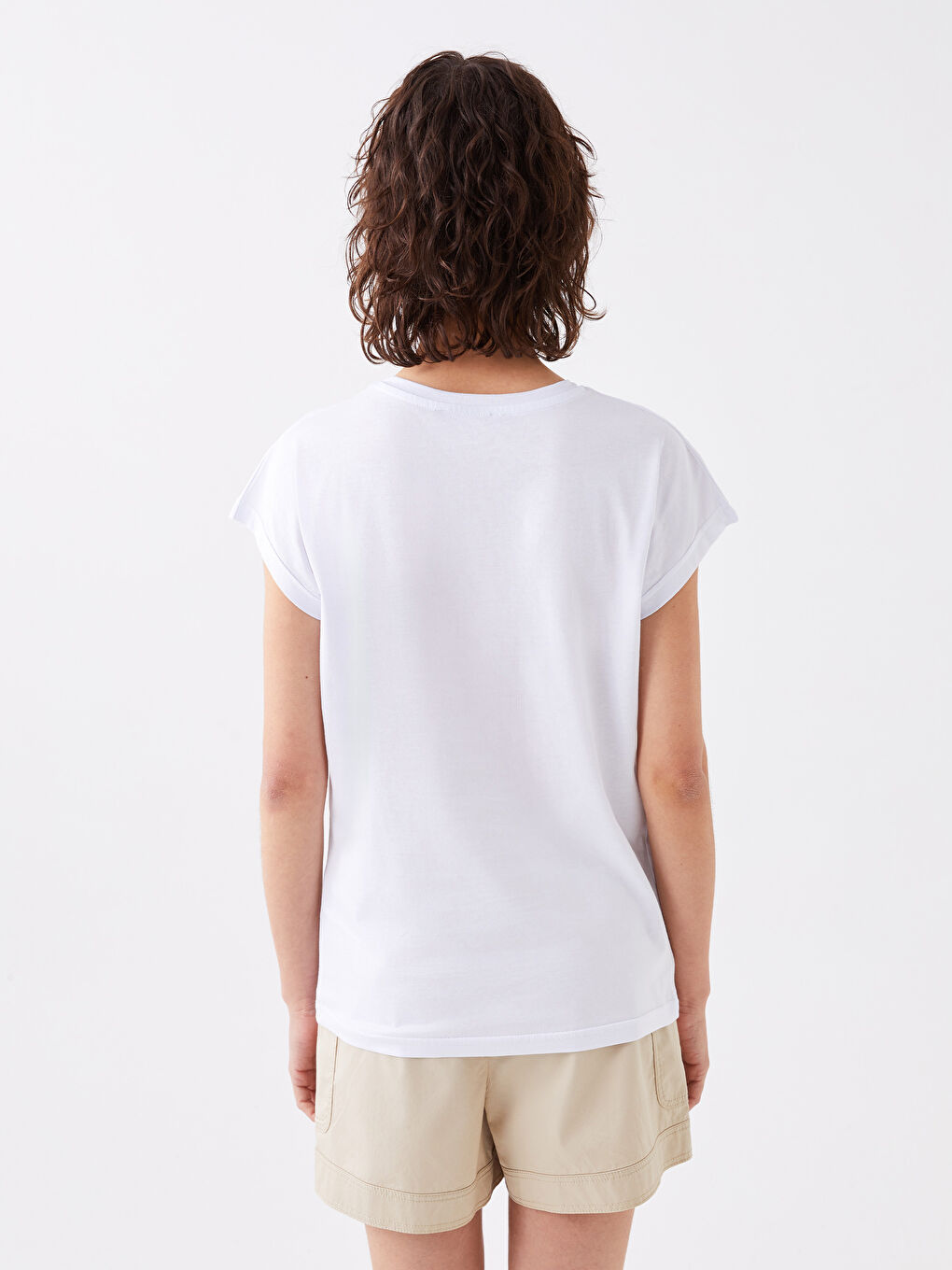 Beyaz Bisiklet Yaka Baskılı Kısa Kollu Kadın Tişört-9