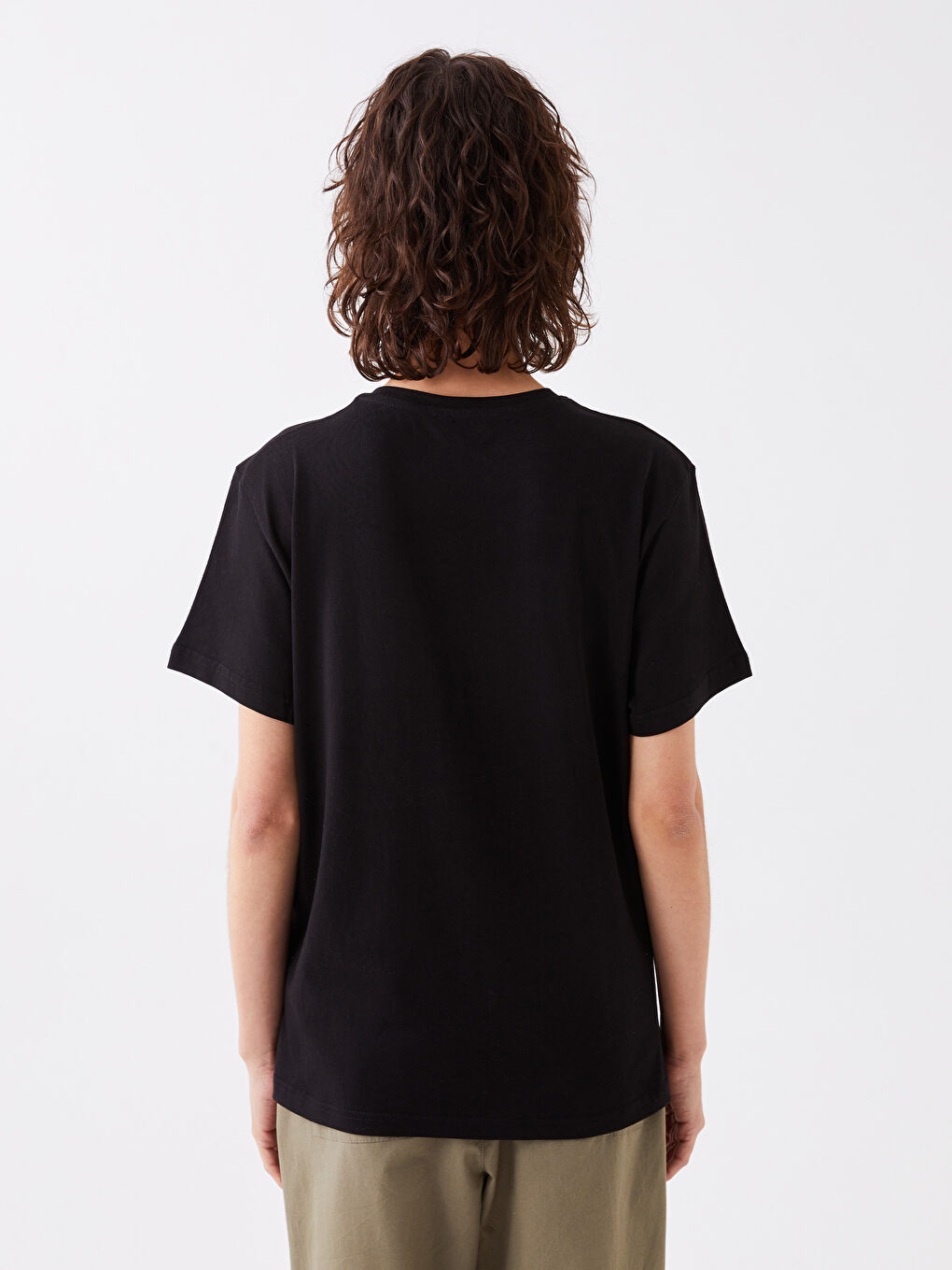 Siyah Bisiklet Yaka Baskılı Kısa Kollu Kadın Tişört-9