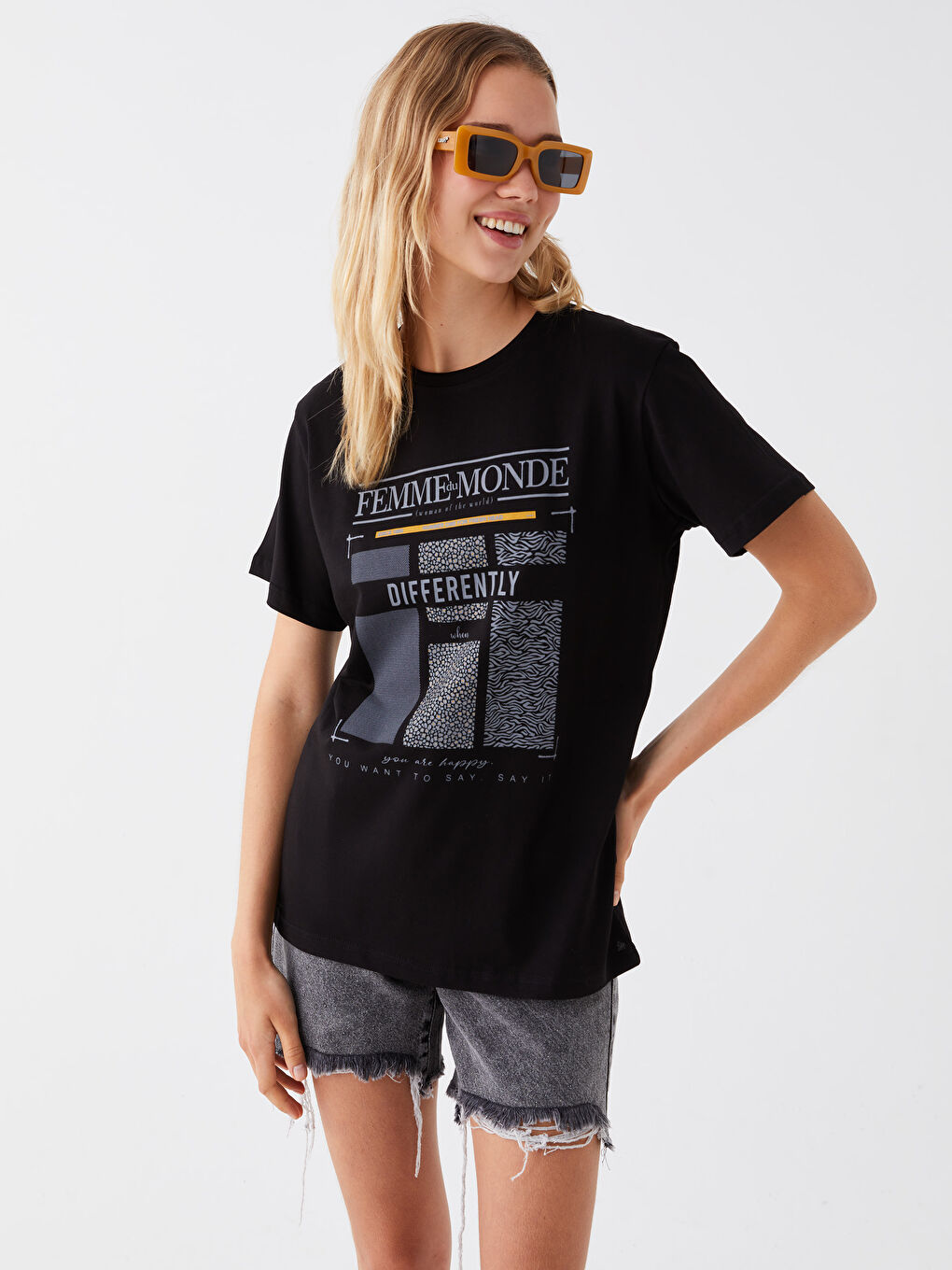 Siyah Bisiklet Yaka Baskılı Kısa Kollu Kadın Tişört-2