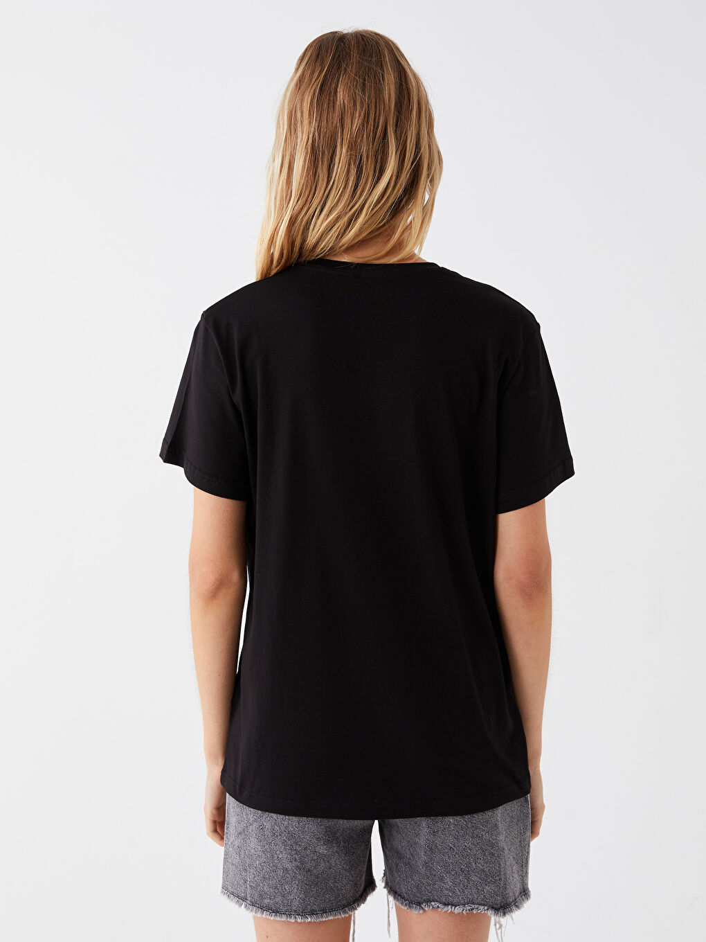 Siyah Bisiklet Yaka Baskılı Kısa Kollu Kadın Tişört-8