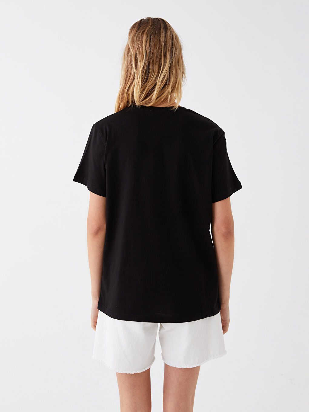 Siyah Bisiklet Yaka Baskılı Kısa Kollu Kadın Tişört-8