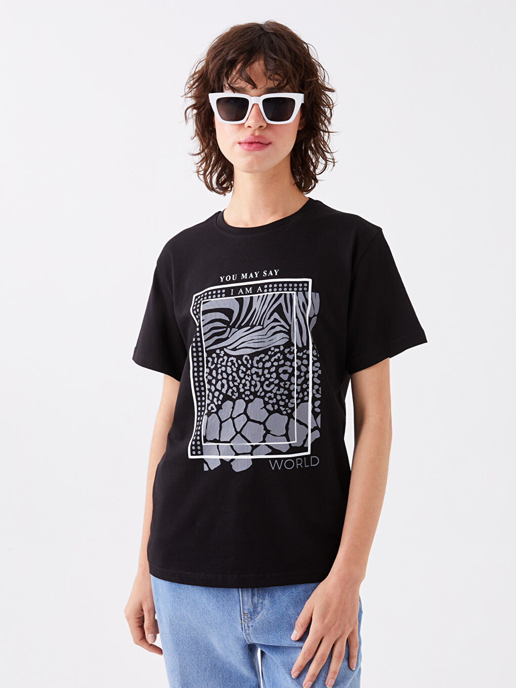 Siyah Bisiklet Yaka Baskılı Kısa Kollu Kadın Tişört-1