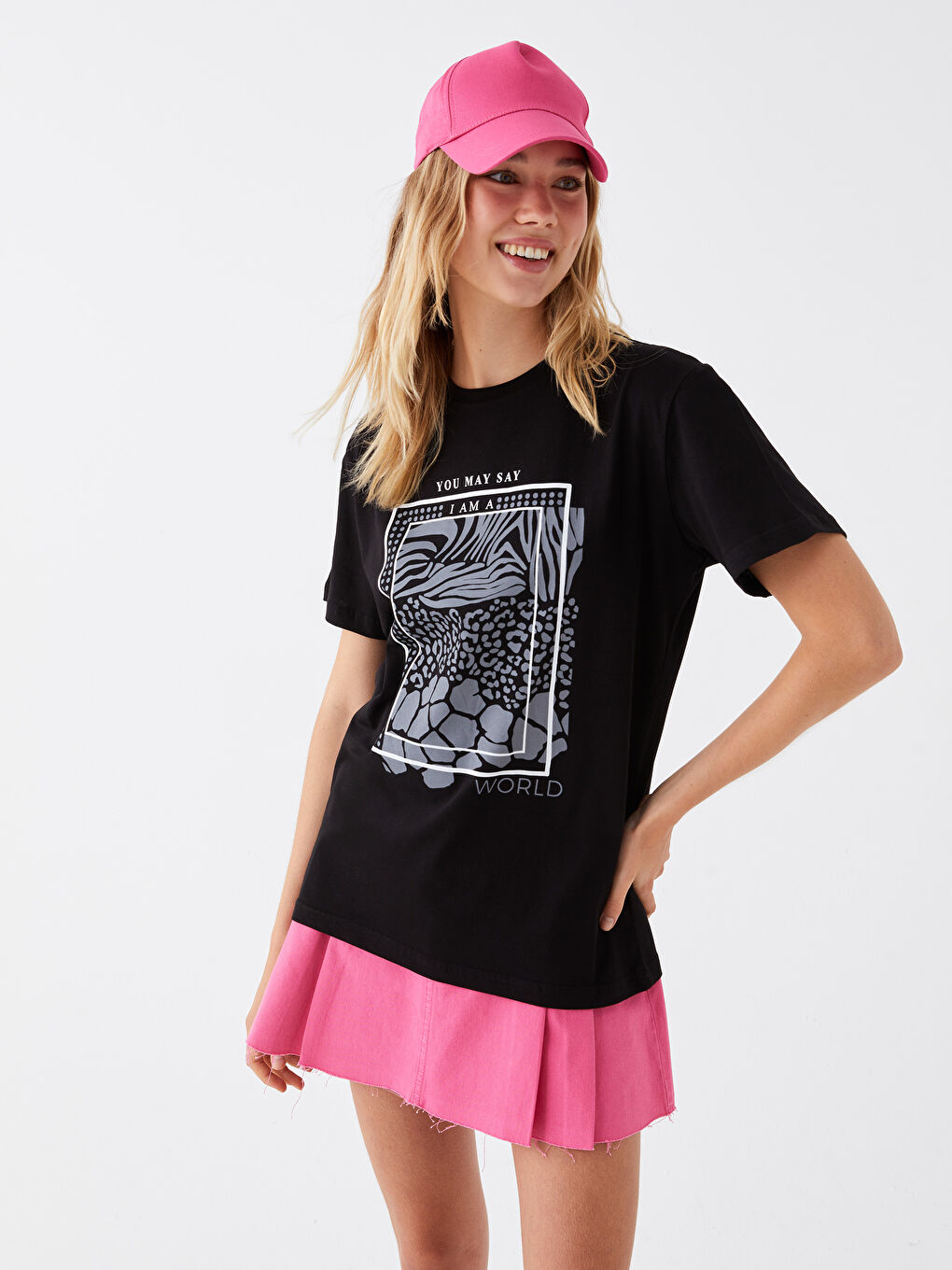 Siyah Bisiklet Yaka Baskılı Kısa Kollu Kadın Tişört-2