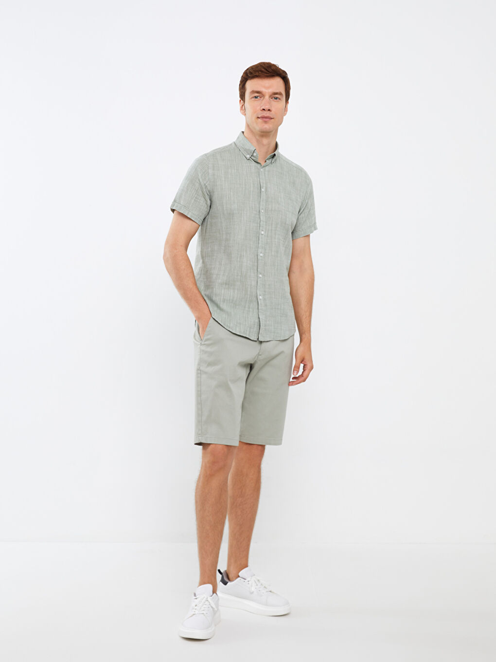 Рубашка мужская приталенная с коротким рукавом-2