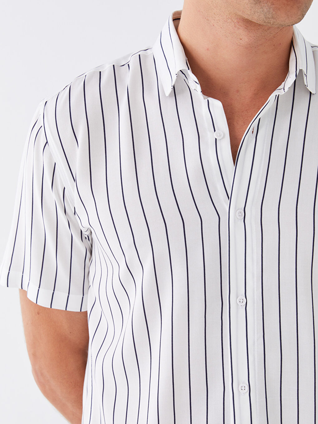 Beyaz Regular Fit Kısa Kollu Çizgili Erkek Gömlek-3