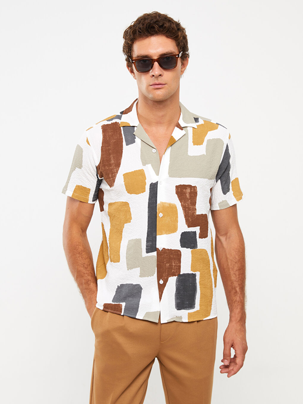 Beyaz Regular Fit Kısa Kollu Desenli Erkek Gömlek