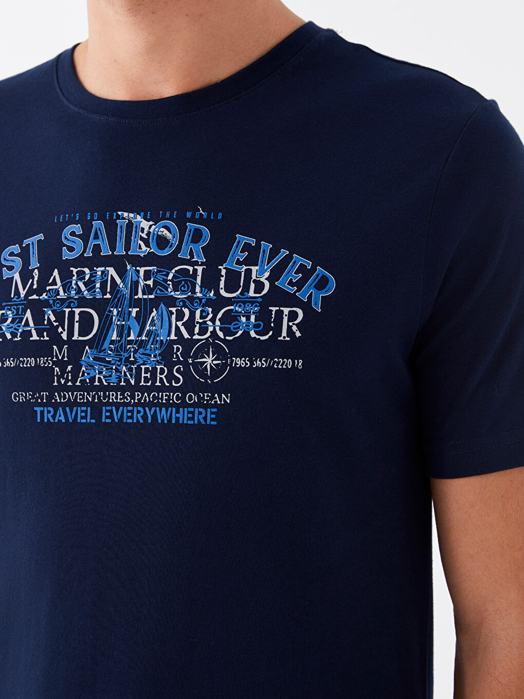 Lacivert Bisiklet Yaka Kısa Kollu Baskılı Penye Erkek Tişört-3