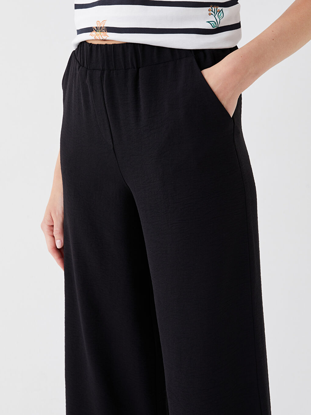 Elastic Waist Comfortable Fit Women's Capri -S3KE17Z8-CVL