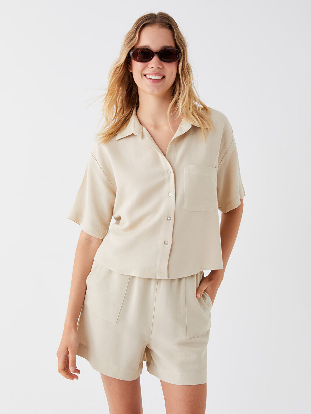 Bej Düz Kısa Kollu Poplin Kadın Gömlek