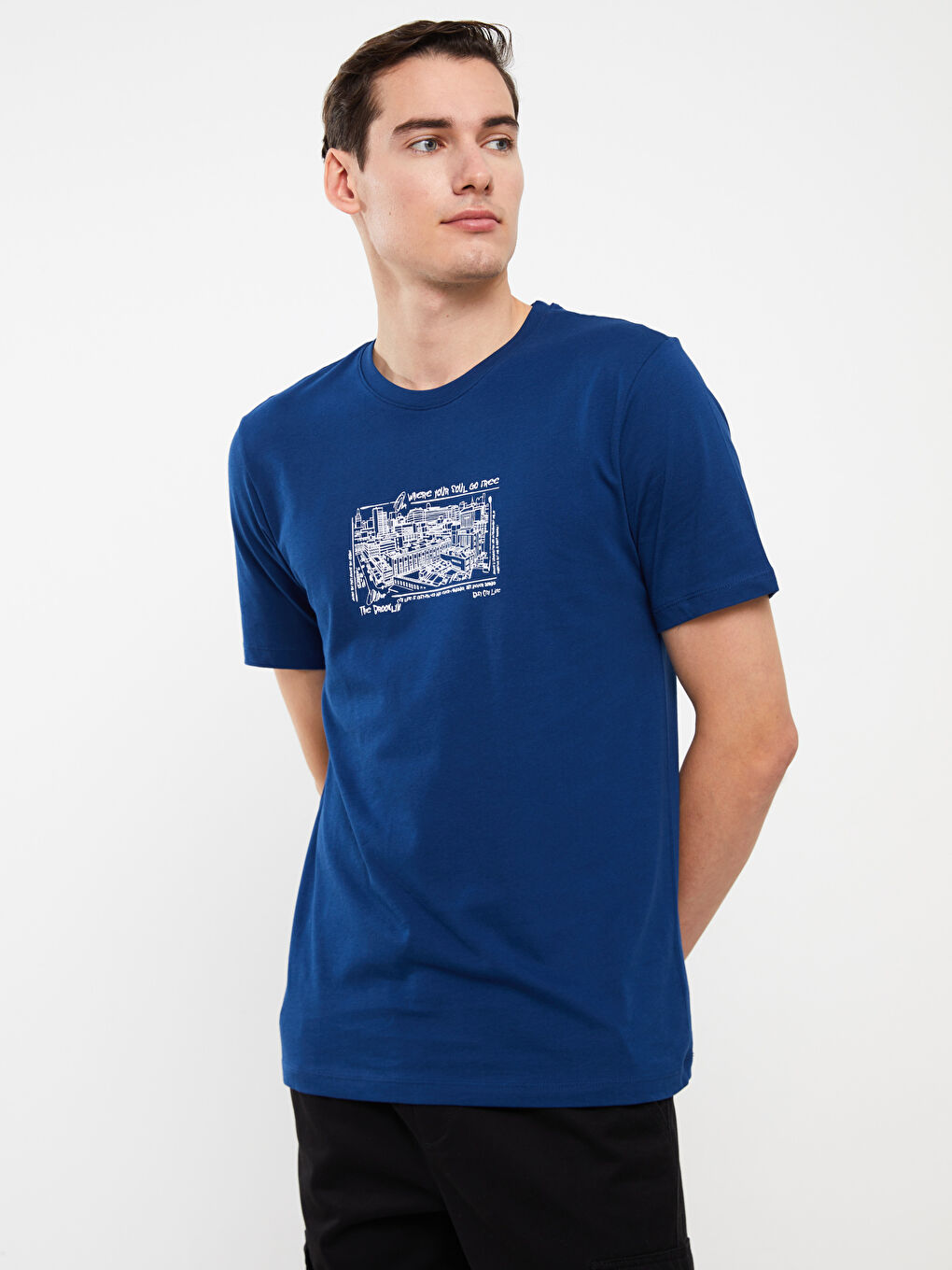 Lacivert Bisiklet Yaka Kısa Kollu Baskılı Penye Erkek Tişört