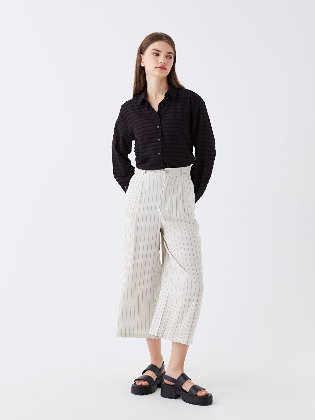 Siyah Kendinden Desenli Uzun Kollu Kadın Gömlek-2