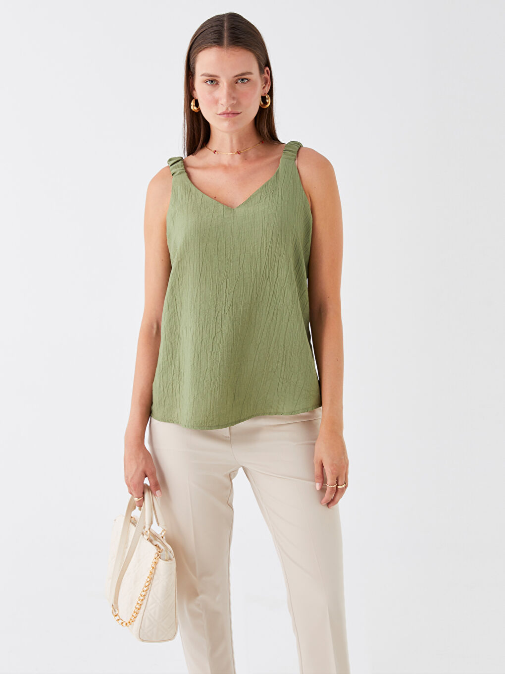 Yeşil V Yaka Düz Askılı Kadın Bluz