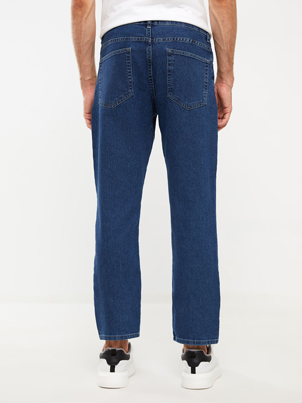 779 جينز بقصة عادية للرجال-4