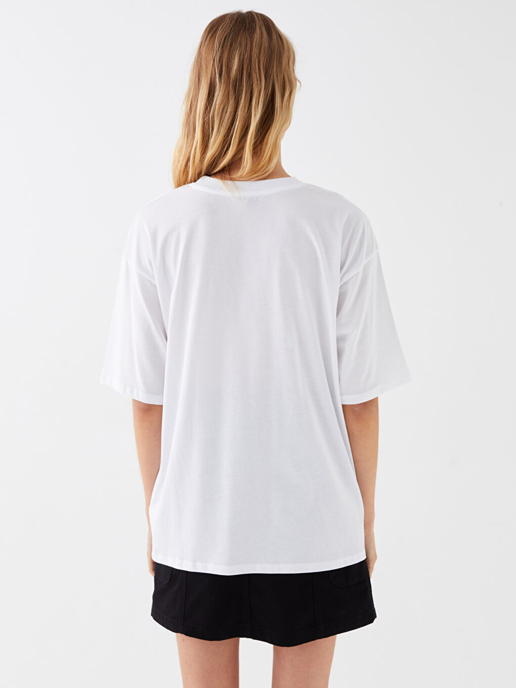 әйелдерге арналған принтті қысқа жең дөңгелек жағалы оверсайз футболка-4