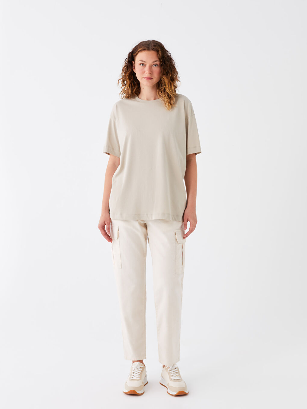 Bej Bisiklet Yaka Düz Kısa Kollu Kadın Tişört-1