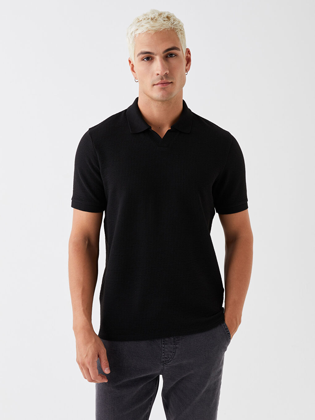 Siyah Polo Yaka Kısa Kollu Erkek Tişört-1