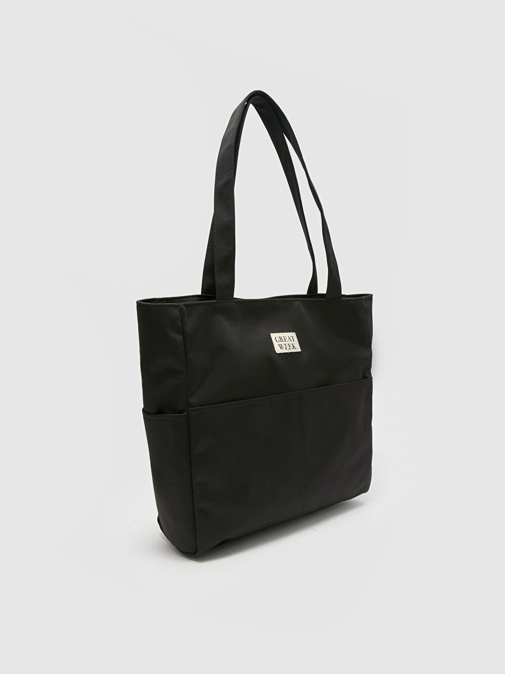 Siyah Etiket Baskılı Kadın Kol Çantası-2