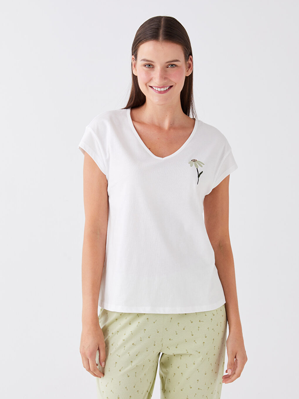 Yeşil V Yaka Baskılı Kısa Kollu Kadın Kaprili Pijama Takımı