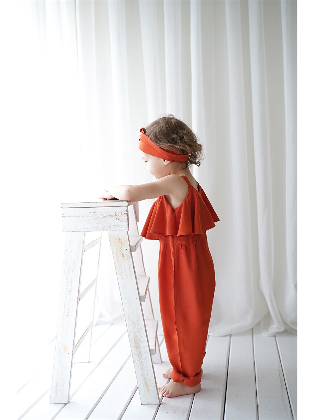 Kırmızı Askılı Desenli Kız Bebek Tulum-1