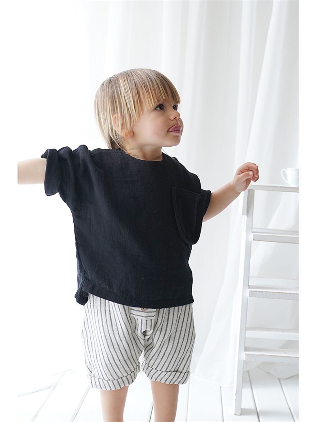 Siyah Bisiklet Yaka Erkek Bebek Tişört ve Şort 2'li