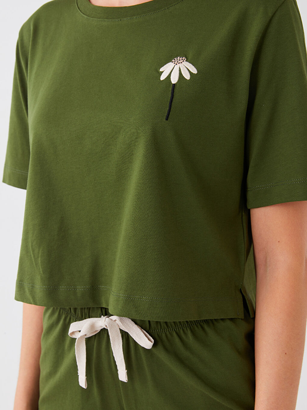 Yeşil Bisiklet Yaka Baskılı Kısa Kollu Kadın Şortlu Pijama Takımı-3