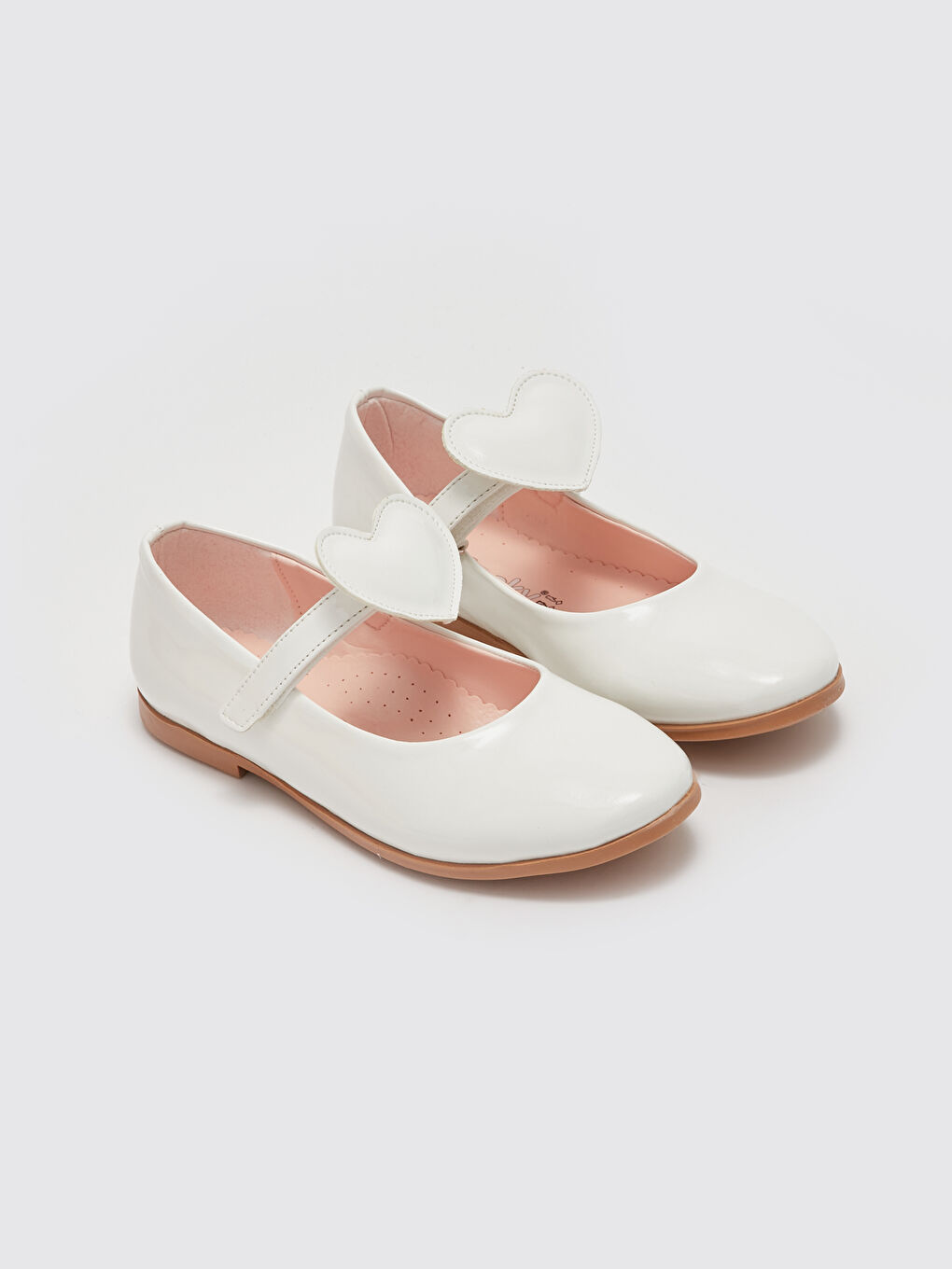 Beyaz Rugan Deri Cırt Cırtlı Kız Çocuk Babet