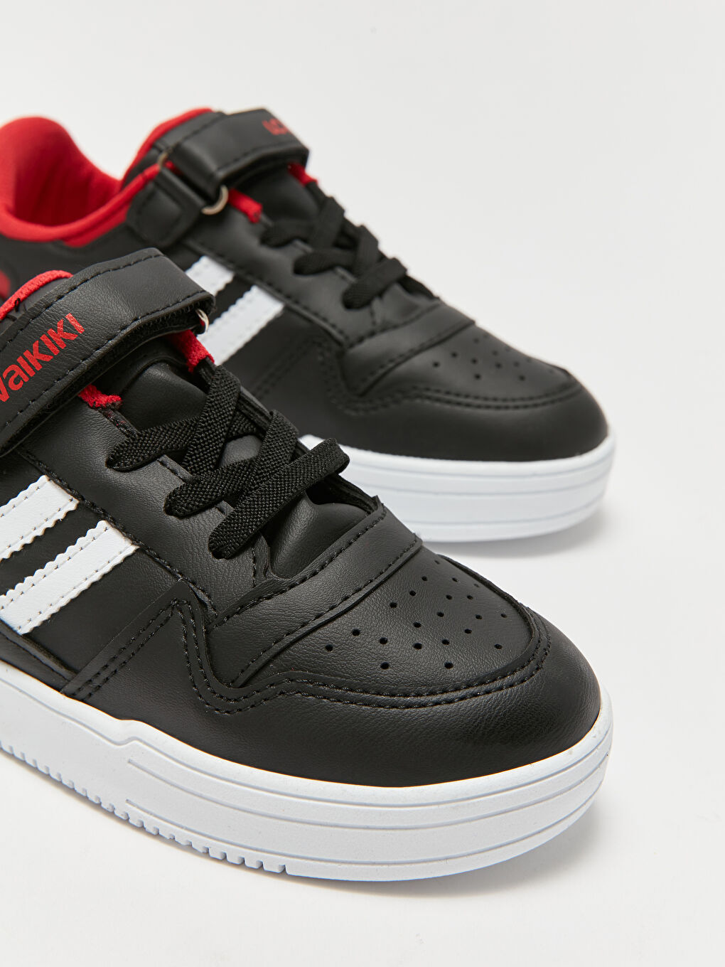 أحذية رياضية للأولاد بشريط لاصق-2