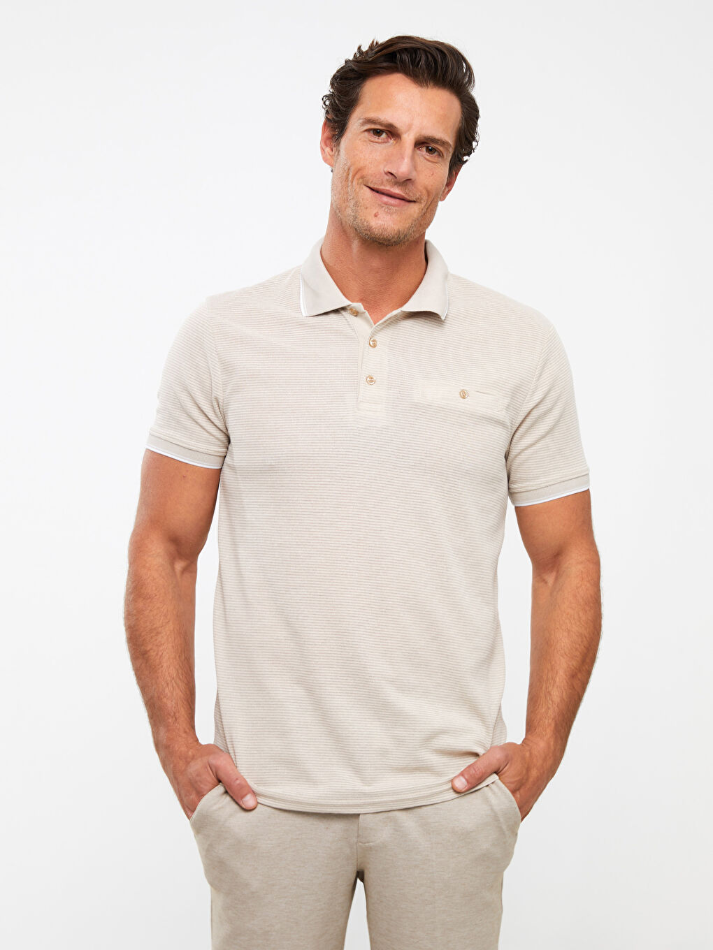 Футболка мужская с коротким рукавом и воротником поло-1